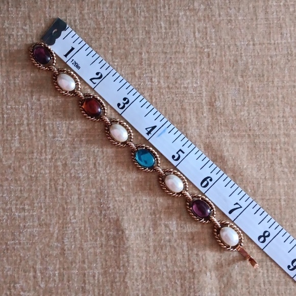 Multi Color Glass Gold Tone Link Bracelet - Picture 3 of 8
